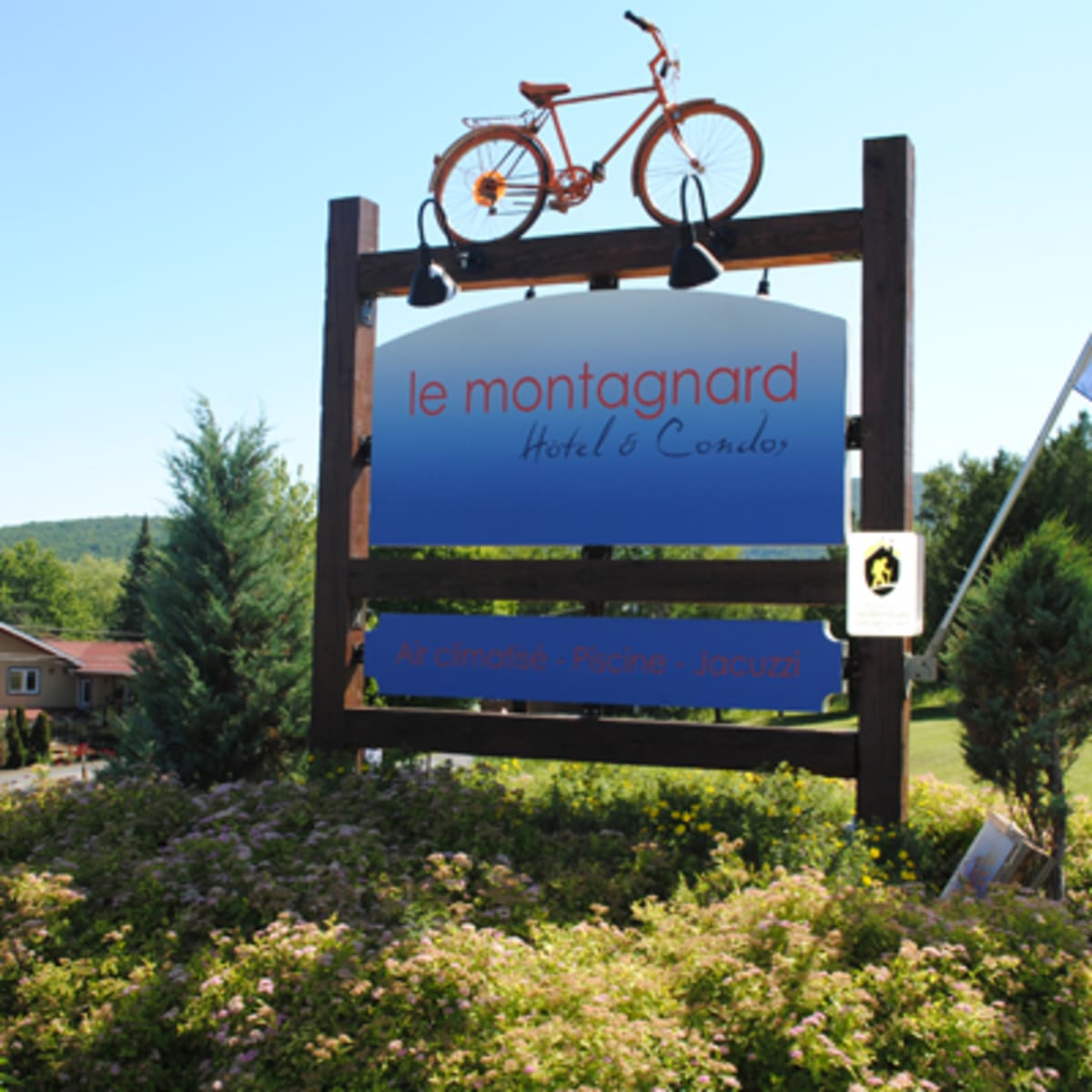 le_montagnard_hotel_condos__chalets_2