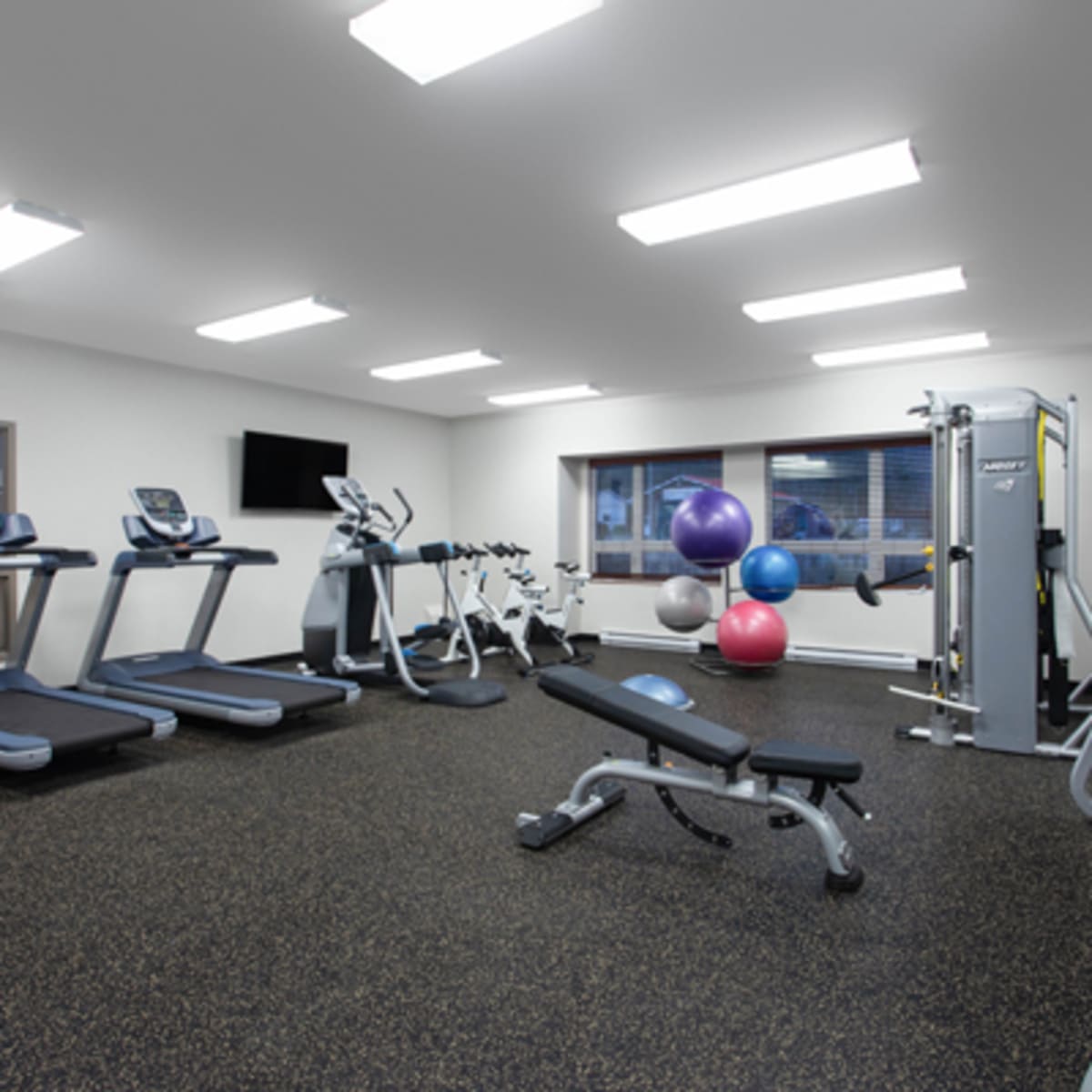 microtel_inn__suites_mont_tremblant_16
