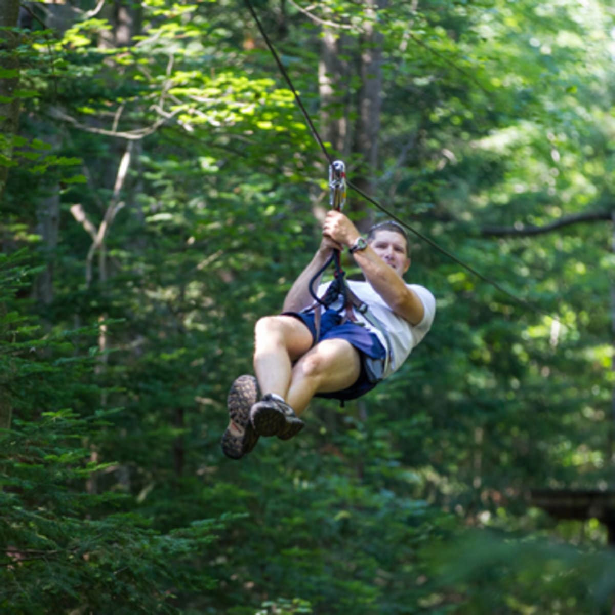 parcours_dhebertisme_aerien_du_parc_du_domaine_vert_15