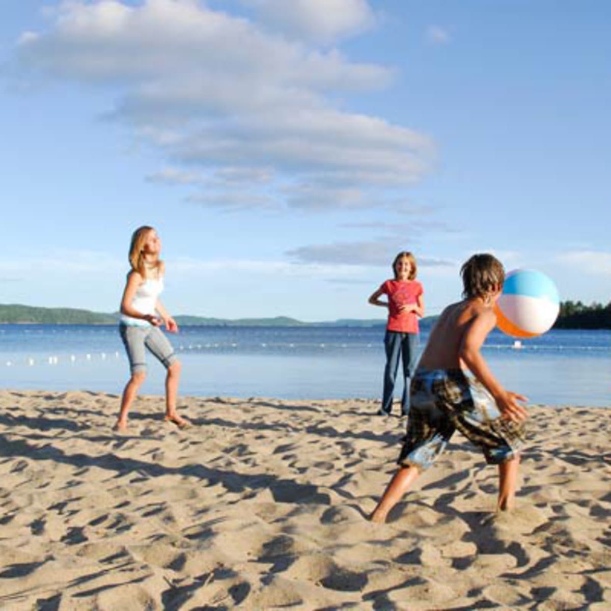 plage_du_centre_touristique_du_lac_simon_2