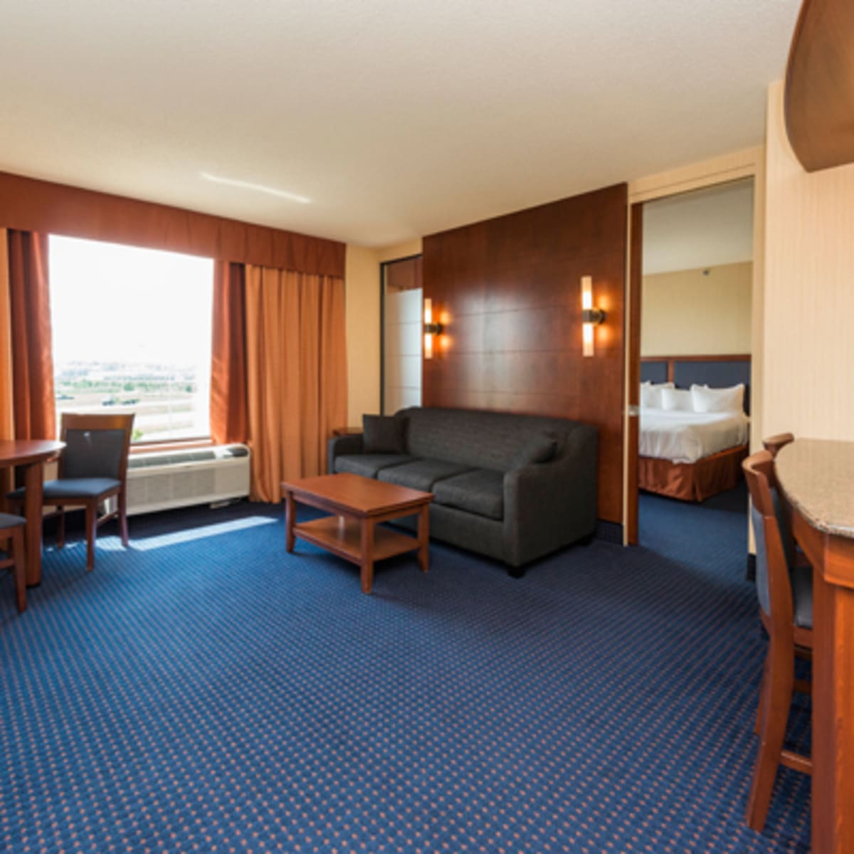 quality_inn__suites_levis_11