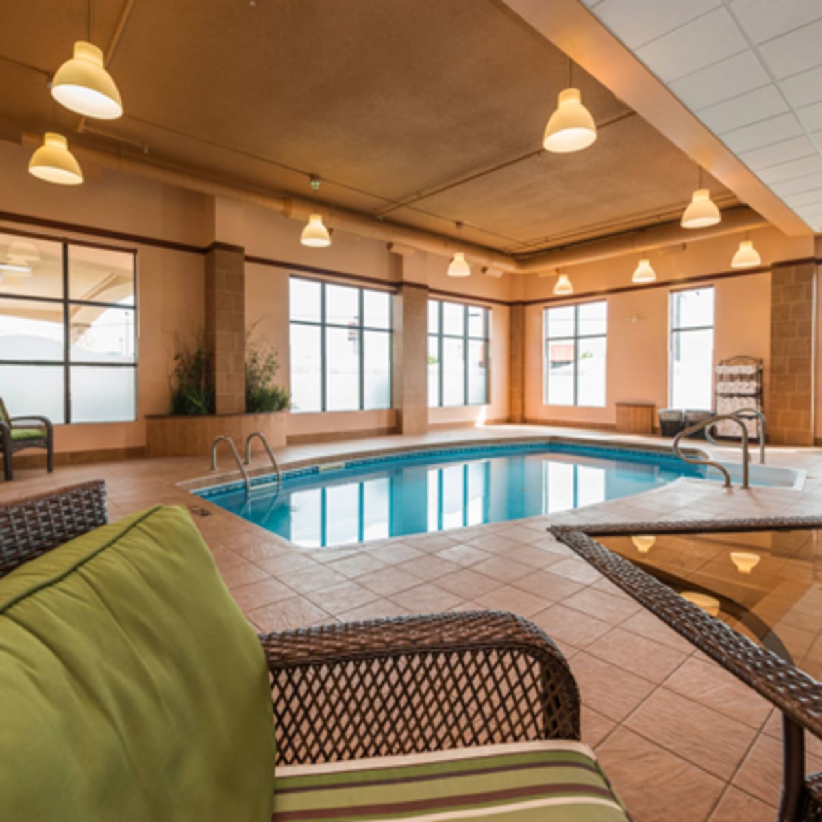 quality_inn__suites_levis_2