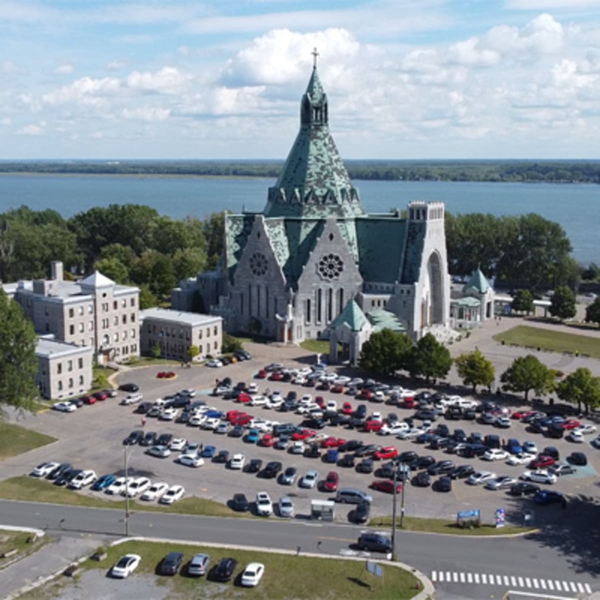 sanctuaire_notre_dame_du_cap_2