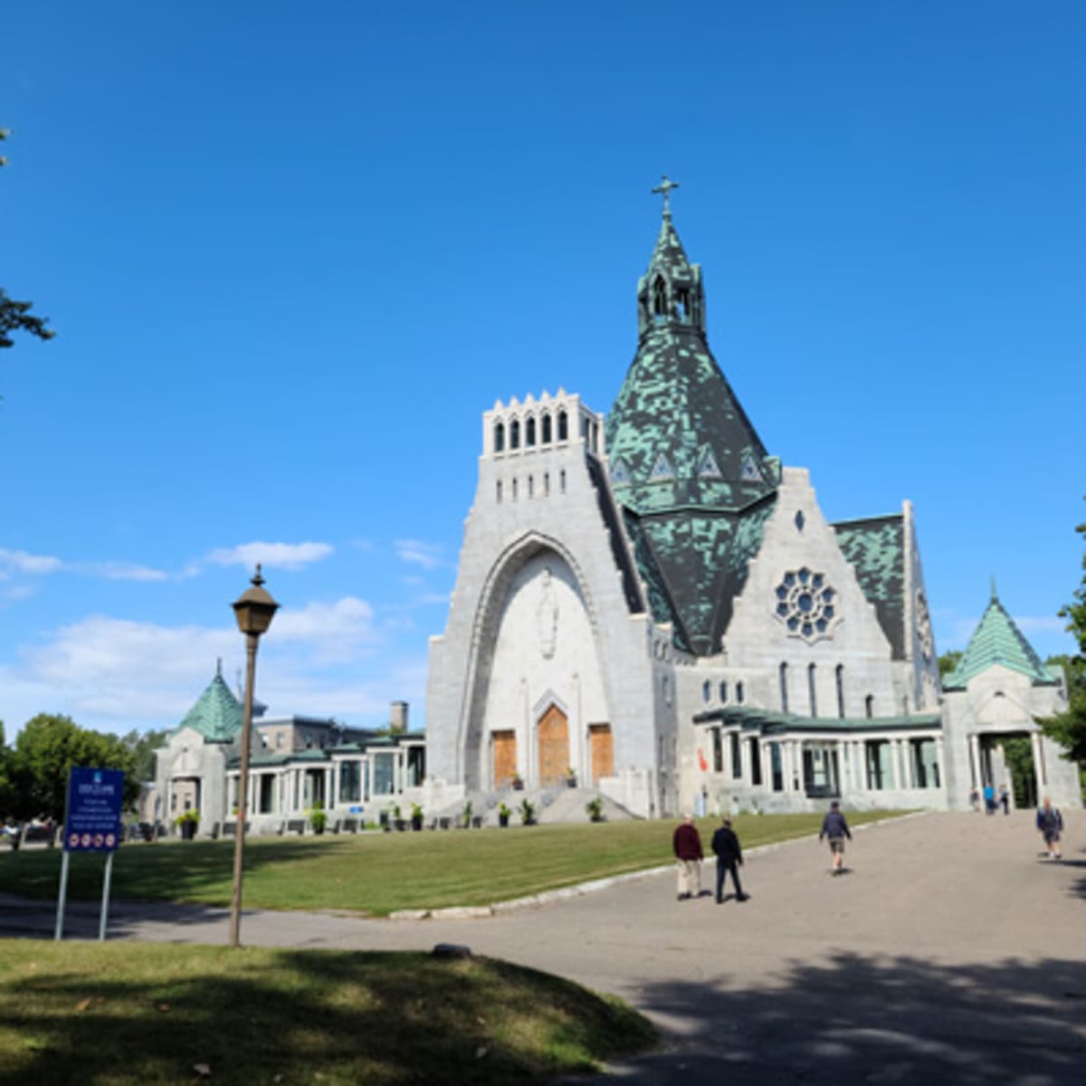 sanctuaire_notre_dame_du_cap_6