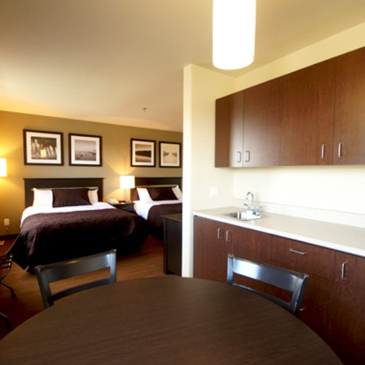 super_8_hotel_lachenaie_5