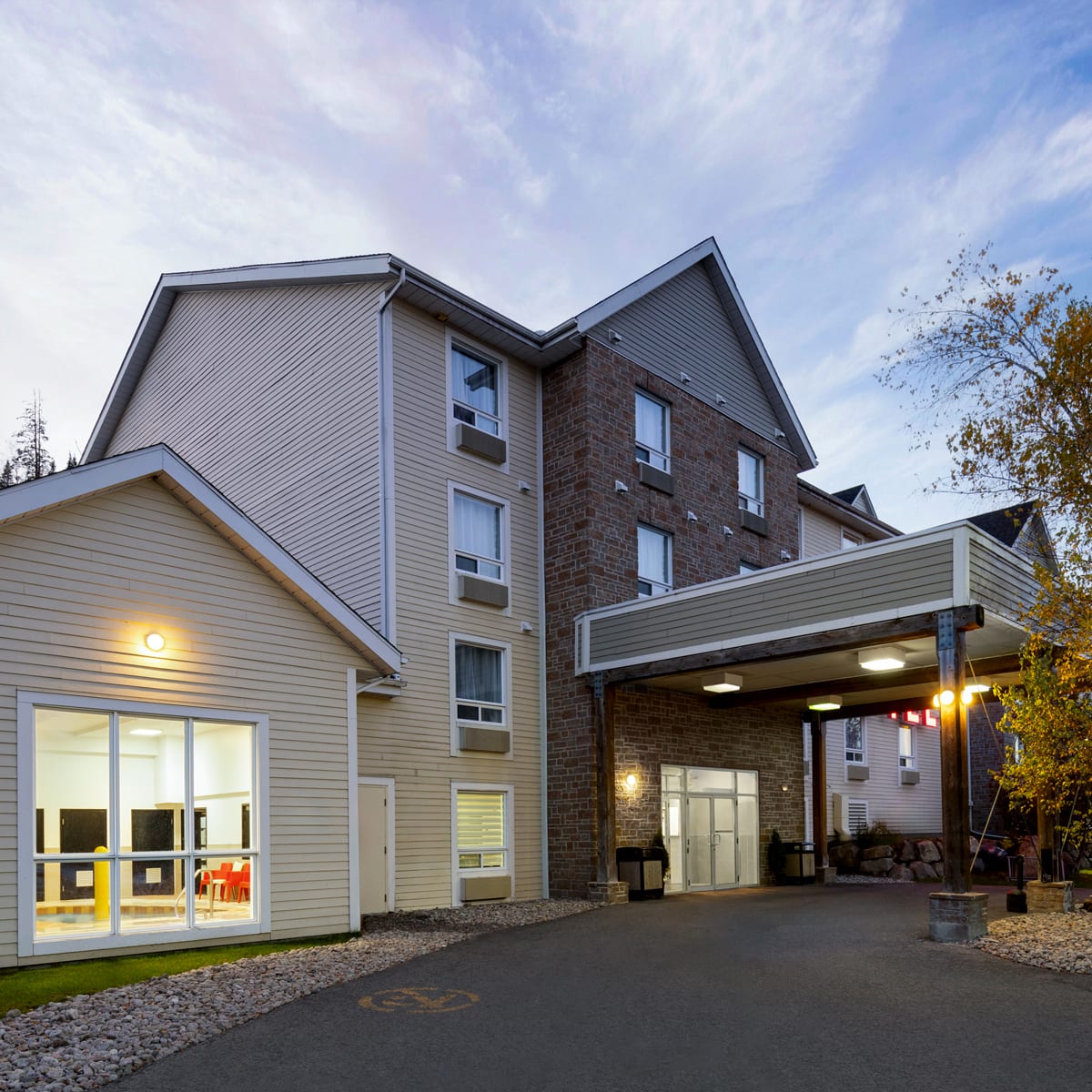 super_8_hotel_ste_agathe_des_monts_13