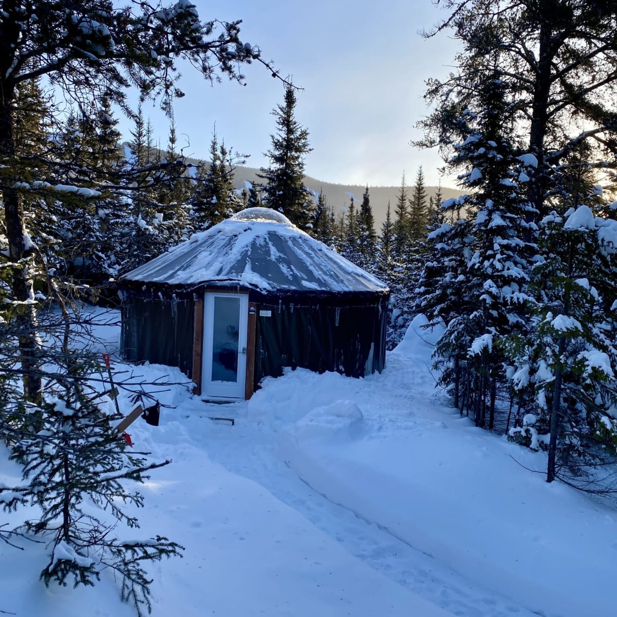 yourte_experience_charlevoix_1_h