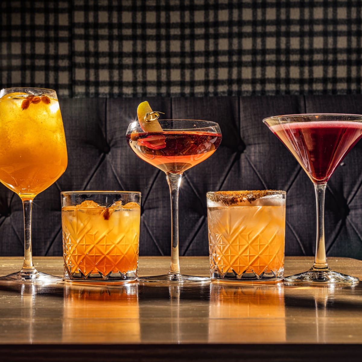 Assortiment de cocktails à L'Hôtel Manoir Victoria.