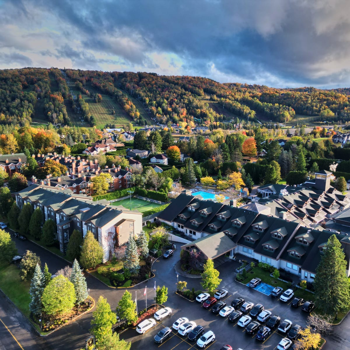 The Saint-Sauveur Valley in the fall.