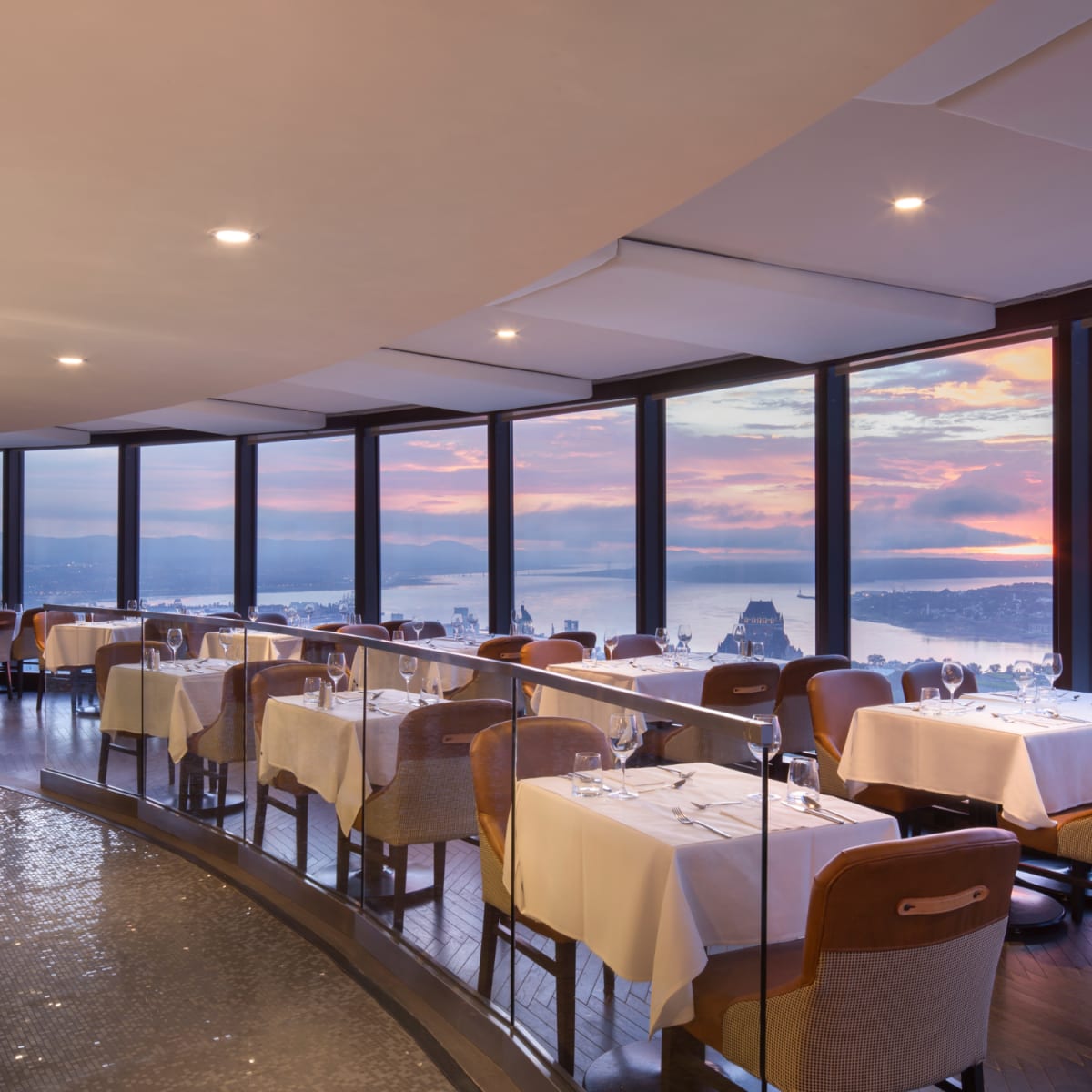 View of the dining room at Le Ciel!, Hotel Le Concorde’s rotating bistro-bar