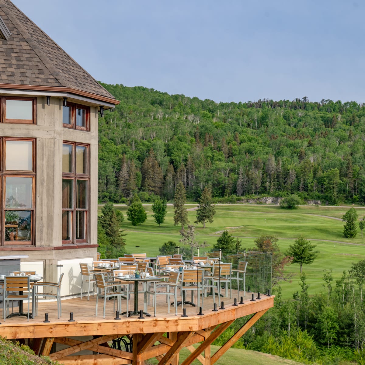 Le restaurant Le Point Cardinal du Fairmont le Manoir Richelieu.