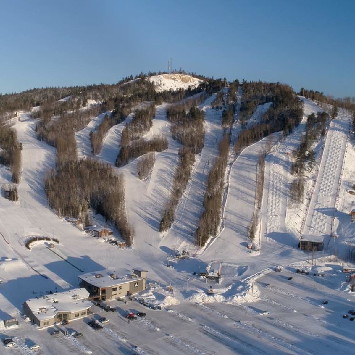 Station de ski Val Saint-Côme en hiver.