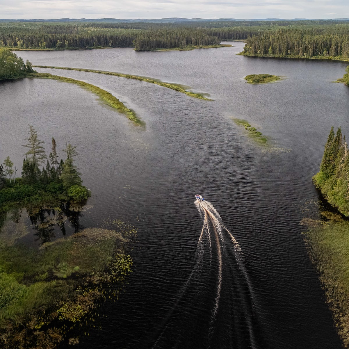 Abitibi-Témiscamingue : Balade sur le lac en pourvoirie