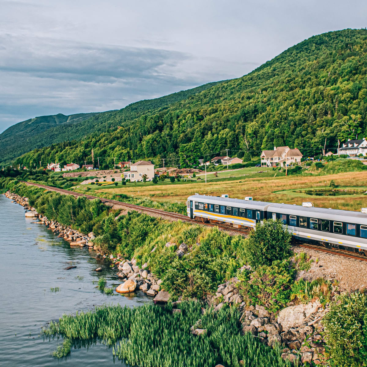 Le train de Charlevoix, une autre façon d'explorer la région