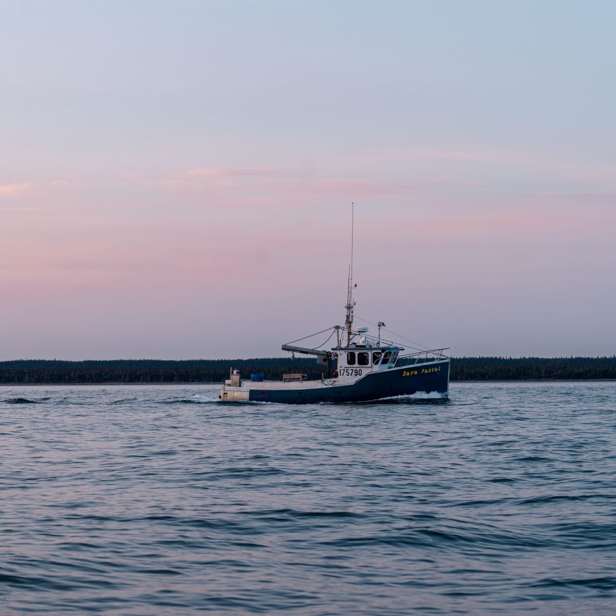 Côte Nord bateau sur l'océan