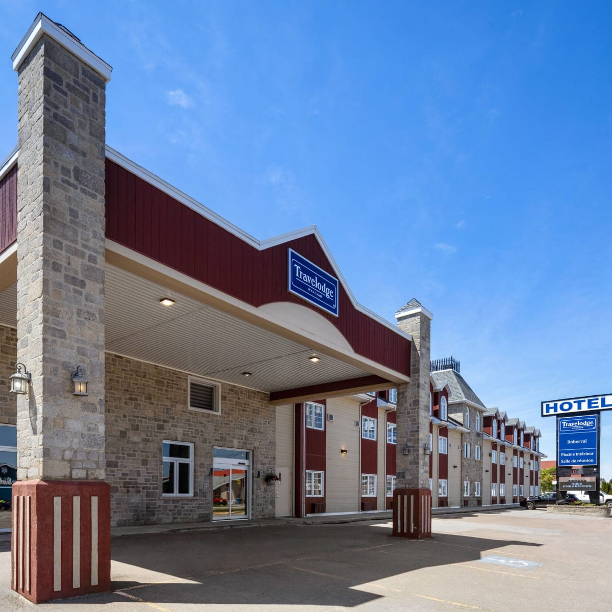 Travelodge by Wyndham Roberval - Extérieur de l'hôtel