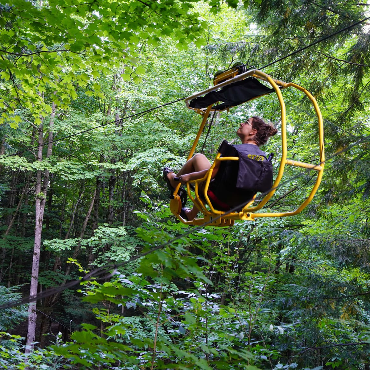 Femme en VéloVolant.