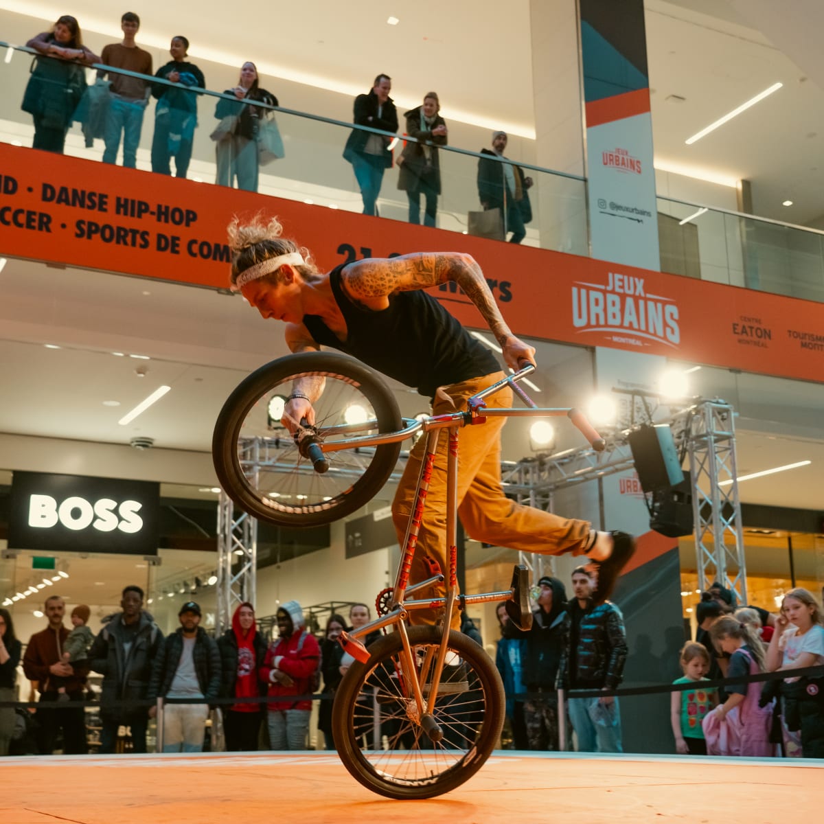 XP_MTL - BMX show in a shopping mall
