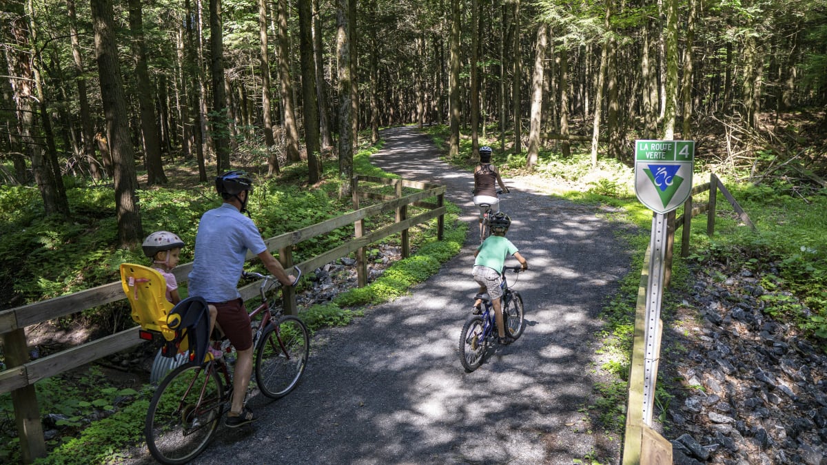 Famille à vélo - Drummondville