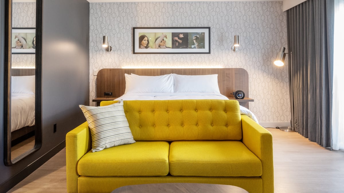 Intérieur d’une chambre à l’Hôtel Verso.
