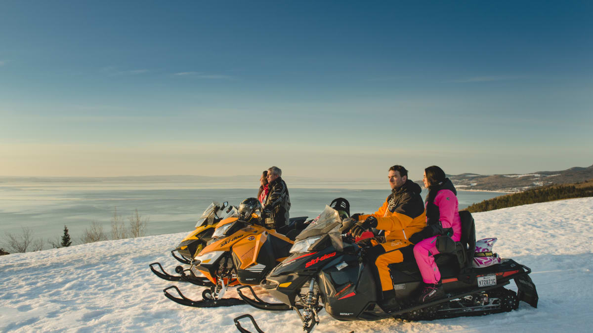 Sortie en motoneige dans Charlevoix
