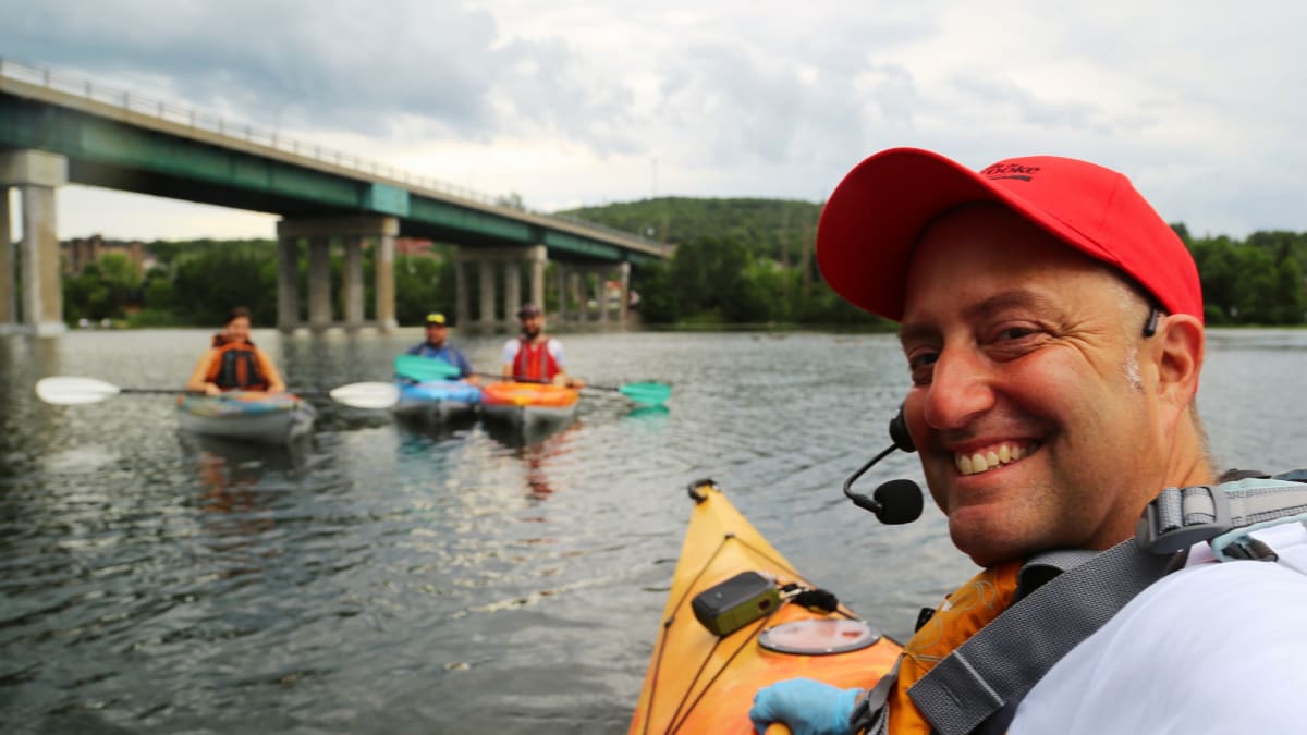 Guide de kayak sur le lac des nations.