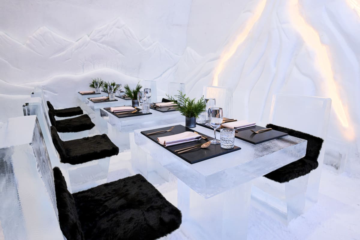 Restaurant de l'Hôtel de glace à Québec.