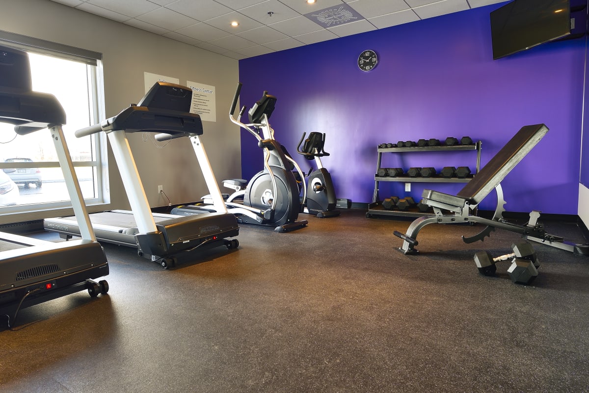 Holiday Inn Express & Suites Vaudreuil-Dorion - Gym