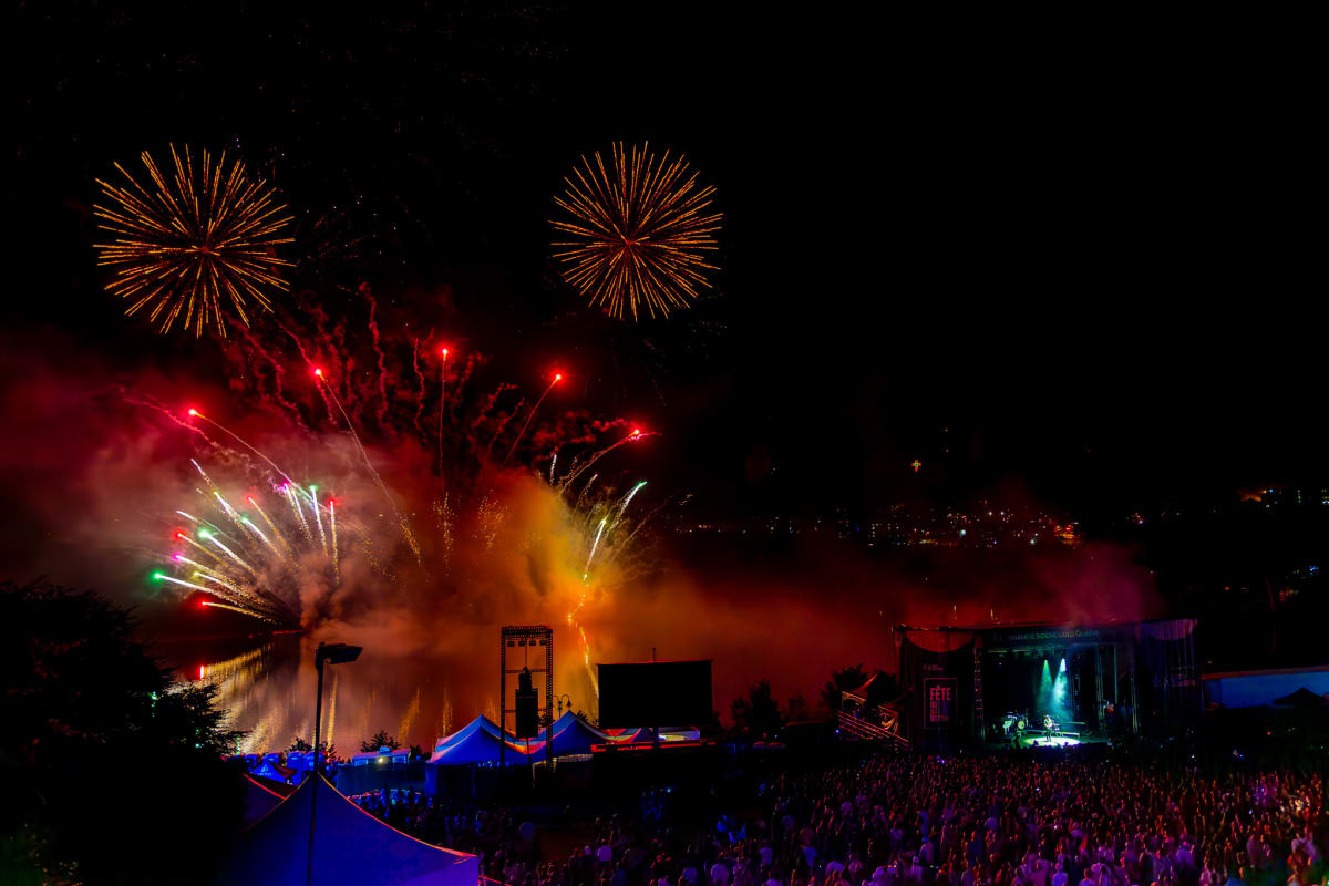 Feux d'artifices à la Fête du Lac des Nations.