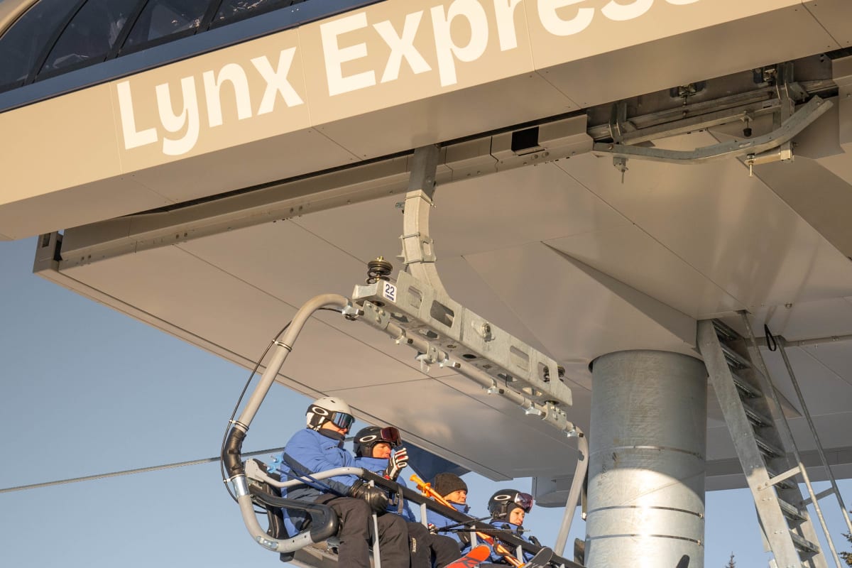 Remonte-pente Lynx Express au Mont Grand-Fonds.