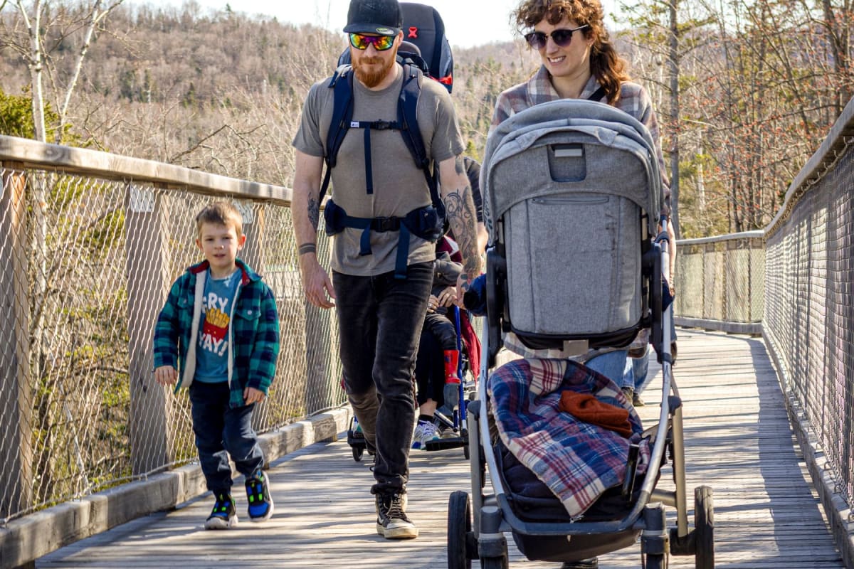 Famille au sentier des cimes