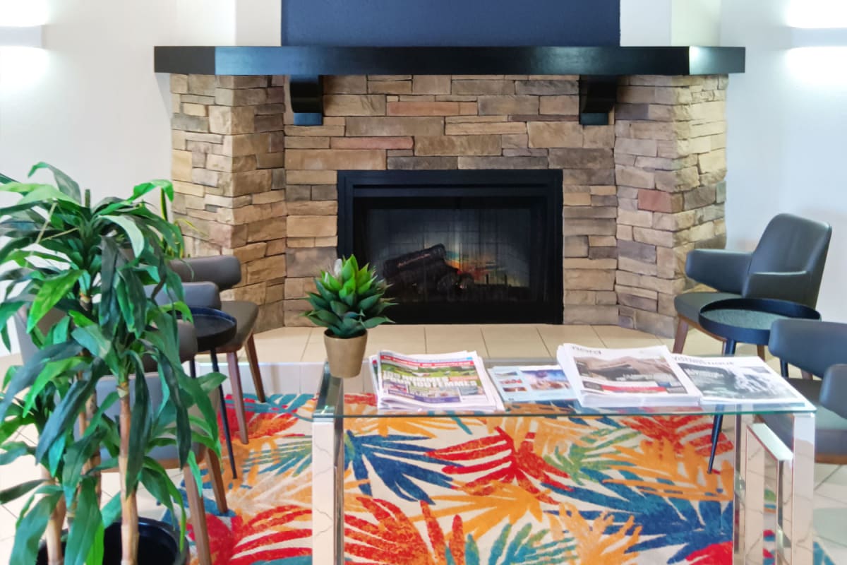 Lobby at the Super 8 Saint-Jérôme.