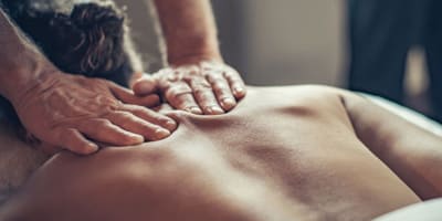 Forfait Massage à la chambre.