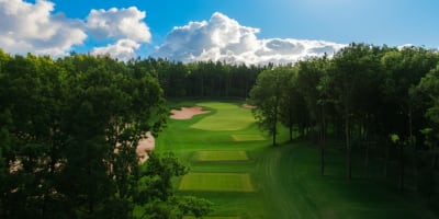 Vue aérienne du Centre de Golf Le Versant.
