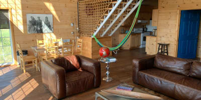 The interior of one of the Chalets Minganie.