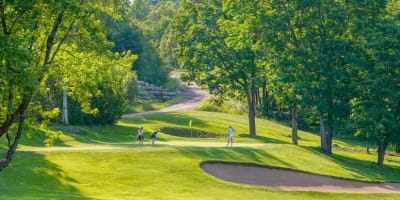 Give Golf as a gift at Chalets Royal Laurentien