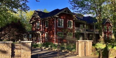Château Venise - Extérieur du chalet l'été