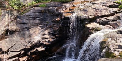 Chutes Wayagamac in summer.