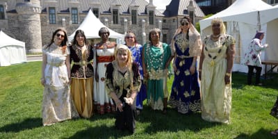 Festival AfriCa Fest - Un groupe de femmes, vêtues de robes traditionnelles