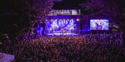 Spectacle à la scène Loto-Québec au Festival Promutuel de la relève de Thetford Mines.