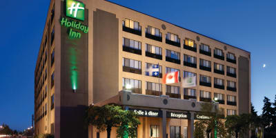 Holiday Inn Montréal-Longueuil - Extérieur de l'hôtel en soirée