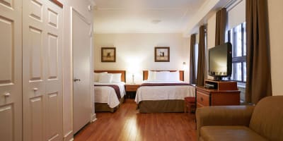 Hôtel St-Denis - Chambre avec deux lits