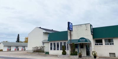 Motel 4 Saisons