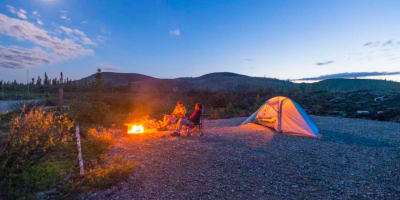 Parc national des Grands-Jardins - Camping et feu de camp - Campsite and campfire