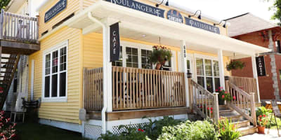 cafe_bistro___auberge_le_sunshine_1
