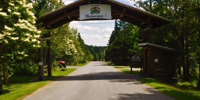 camp_forestier_de_saint_luc_1