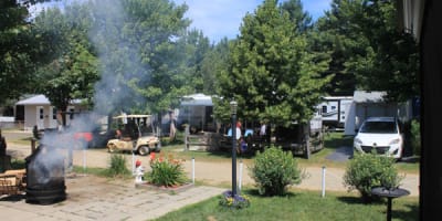 camping_domaine_le_corral_1