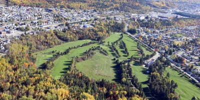 club_de_golf_et_de_curling_la_tuque_2000_inc_1_a