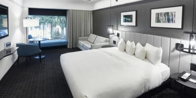 hilton_montreal_bonaventure_1