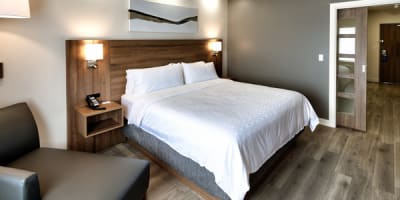 holiday_inn_express__suites_trois_rivieres_1